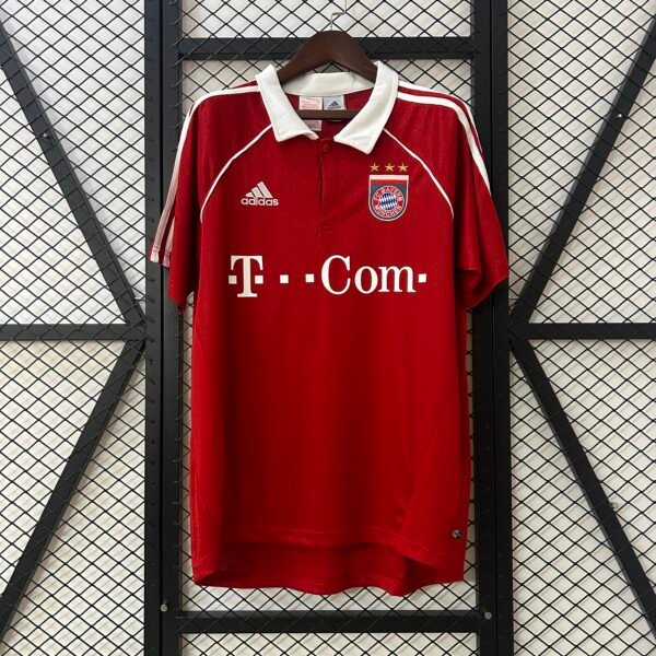 Bayern 05/06 home soccer jerseys