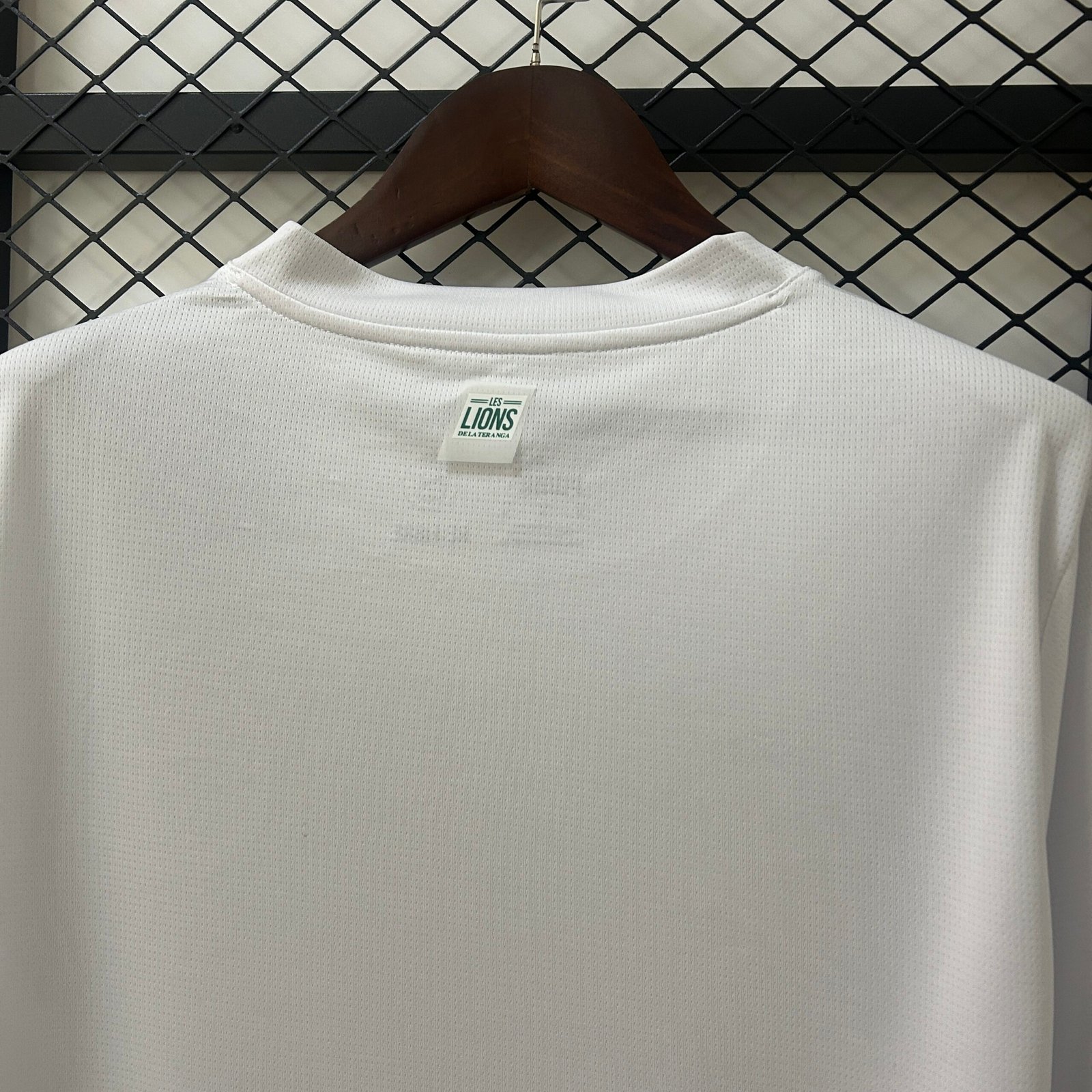 10005