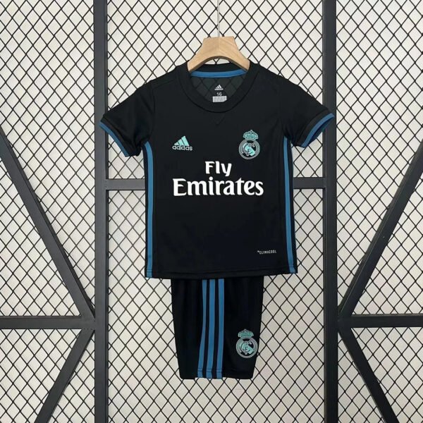 Retro Kid Size Real Madrid 2017-2018 away