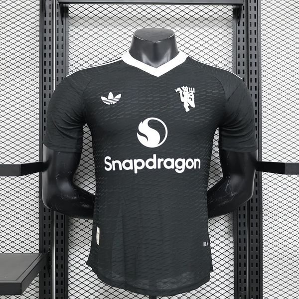 Manchester United 2024-2025 Goalkeeper player