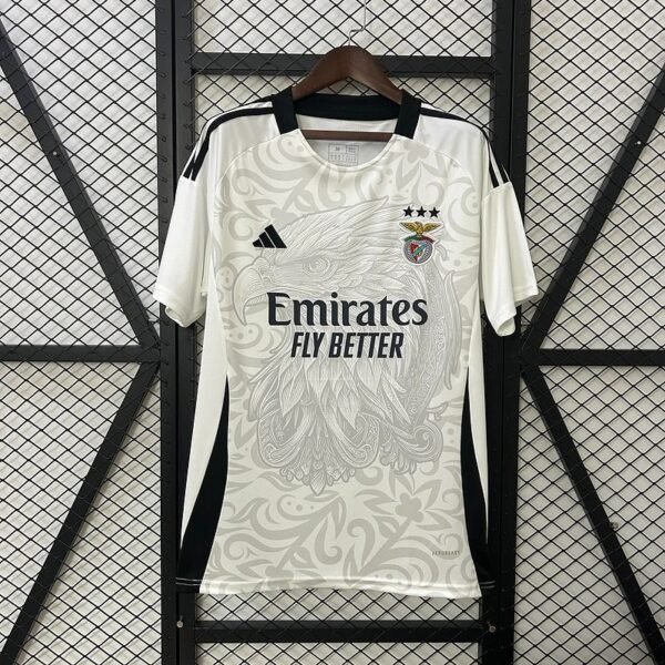 SL Benfica 2025-2026 training jersey